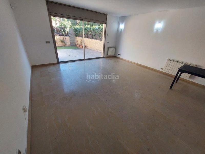 Foto 00e21241-5d82-4ae6-ba56-568d28025013. Casa a schiera in carrer de la barca 21 in Eixample Sant Joan Despí