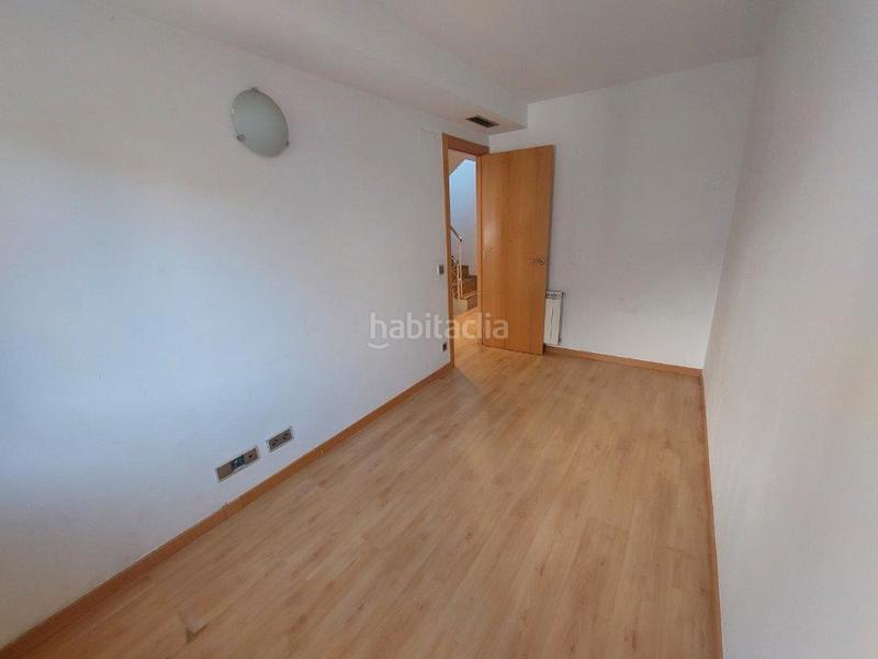 Foto 80122354-b954-4e20-aee6-8943567bf44e. Maison jumelée dans carrer de la barca 21 dans Eixample Sant Joan Despí