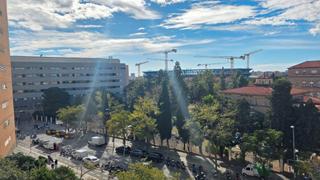 Lloguer Pis  Carrer de sabino arana. Gran piso luminoso y soleado, todo exterior, planta alta y con b