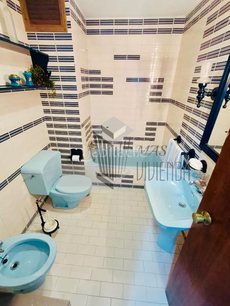 Foto 5e60250a-399c-411b-81e4-249fd57d04ea. Casa adossada a Casco Antiguo Algeciras