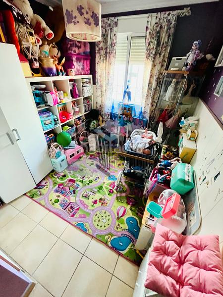 Foto 274beab9-d22f-4d3e-a580-360621ef0db9. Maison jumelée avec parking dans San García Algeciras