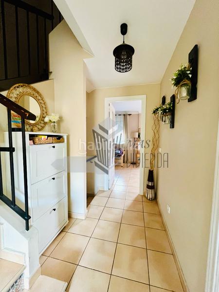 Foto 3741c4f6-841f-4e42-8fcb-62849f87c067. Maison jumelée avec parking dans San García Algeciras