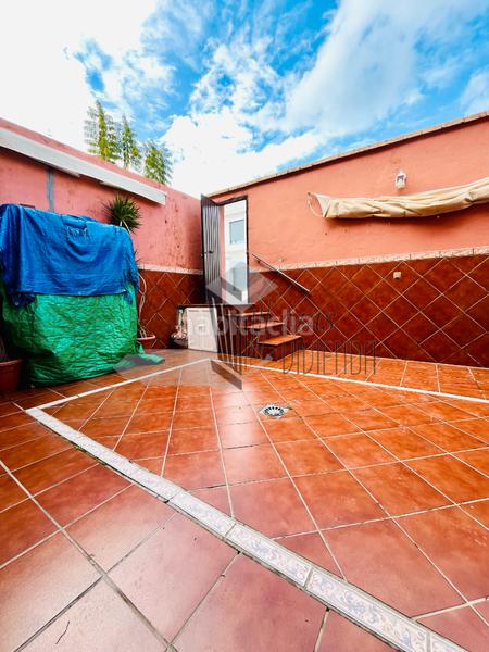 Foto 4984c3f5-b667-408d-8c10-52c6e922183c. Maison jumelée avec parking dans San García Algeciras