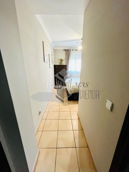 Foto ba27ad59-20c5-4725-a9a4-23ccb17600e8. Maison jumelée avec parking dans San García Algeciras