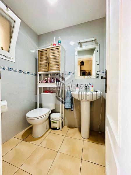 Foto bad98d46-cc87-4ff3-baa2-b48fb398aa5a. Maison jumelée avec parking dans San García Algeciras