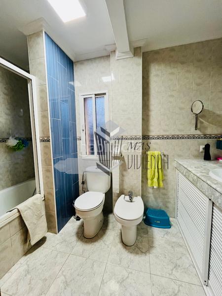 Foto 6e444edb-42e5-4233-8a92-3829f82563d9. Pis amb aparcament a Los Pinos Algeciras