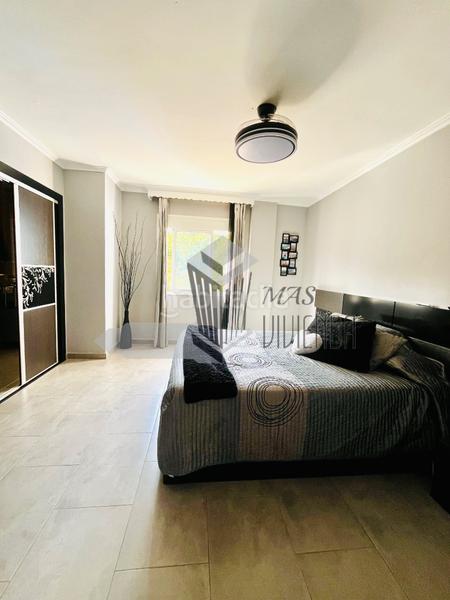 Foto 8948f43f-1dba-40f7-95a2-ab88ae3ed0fa. Pis amb aparcament a Los Pinos Algeciras