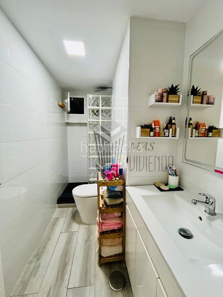 Foto d6b7c8cd-3d8a-4db0-b1de-b49b32ae9097. Pis a San Bernabé Algeciras