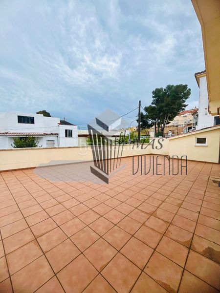 Foto 81347154-5a15-461b-9a64-2fb18a8855d2. Casa amb aparcament a La Granja - La Colina - Los Pastores Algeciras