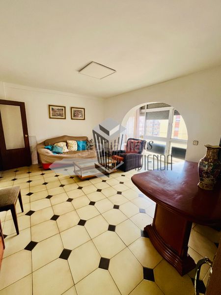 Foto ace07f4c-7f3f-4901-905d-5358618a2b03. Pis a San Bernabé Algeciras