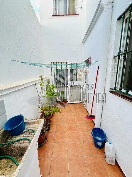 Foto c2dd3868-a921-479e-99ab-fc7dd6e44175. Casa adossada a Casco Antiguo Algeciras