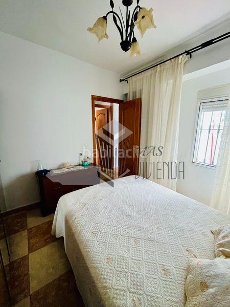Foto d0dfa0e2-f6f2-40cb-9148-e2ce315017cd. Casa adossada a Casco Antiguo Algeciras