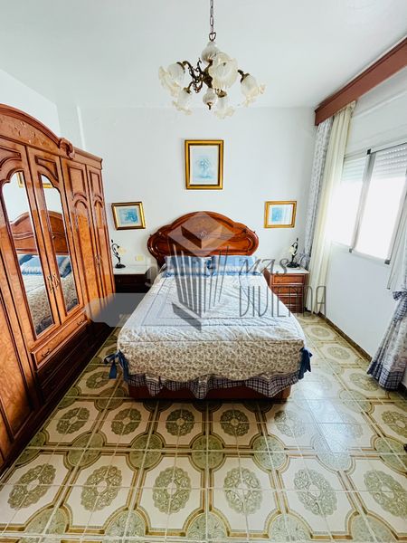 Foto f83e82af-ca12-45fd-8aa8-613092fb5d3b. Casa adossada a Casco Antiguo Algeciras