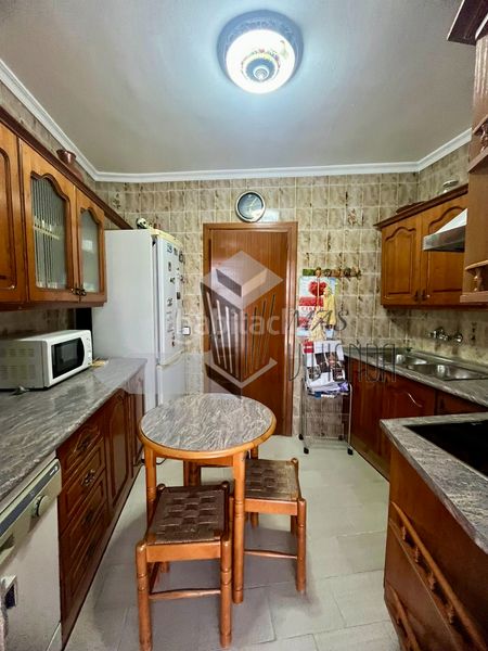 Foto aeb80b94-6d71-4611-af3c-7d43cd55c8ed. Pis o en venta - calle teniente miranda a Casco Antiguo Algeciras