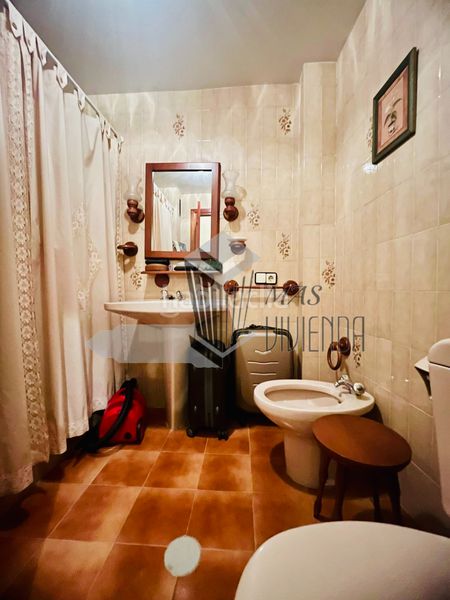 Foto b6c8e823-11d2-4ea8-8388-0c2b294a1d8f. Pis o en venta - calle teniente miranda a Casco Antiguo Algeciras