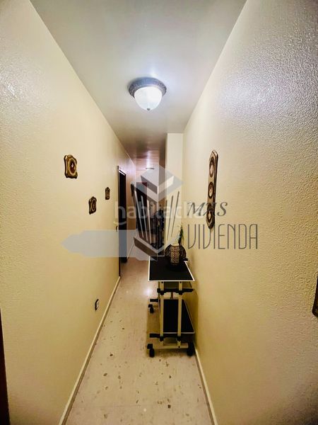 Foto b88d52e0-2434-45de-ba71-c065f3da7387. Pis o en venta - calle teniente miranda a Casco Antiguo Algeciras