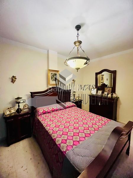 Foto fe8cbe43-a7aa-4ec3-9fe5-1d3f9965f43b. Pis o en venta - calle teniente miranda a Casco Antiguo Algeciras