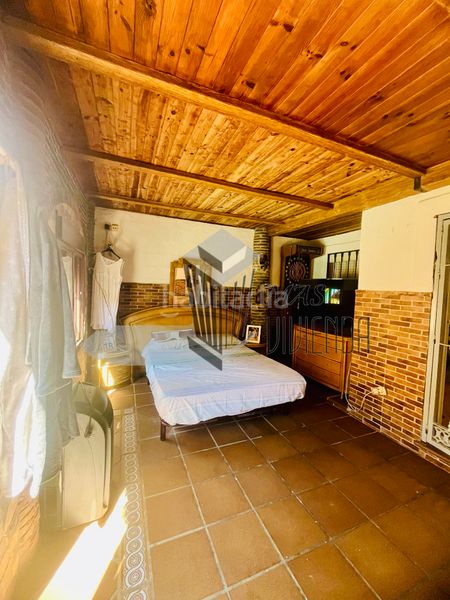 Foto 7c57f43c-b33d-49e7-a801-25c0995a045e. Casa adossada a San García Algeciras