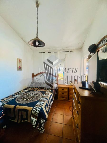 Foto faa0c00b-846e-4c9c-b88e-3f424fa0020a. Casa adossada a San García Algeciras