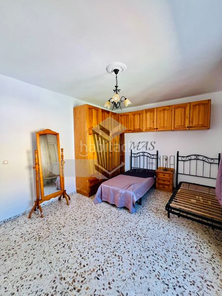 Foto 4be0237d-6026-416d-9fa3-0b04ba3a7bc4. Casa adossada a San José-San Bernardo Línea de la Concepción (La)