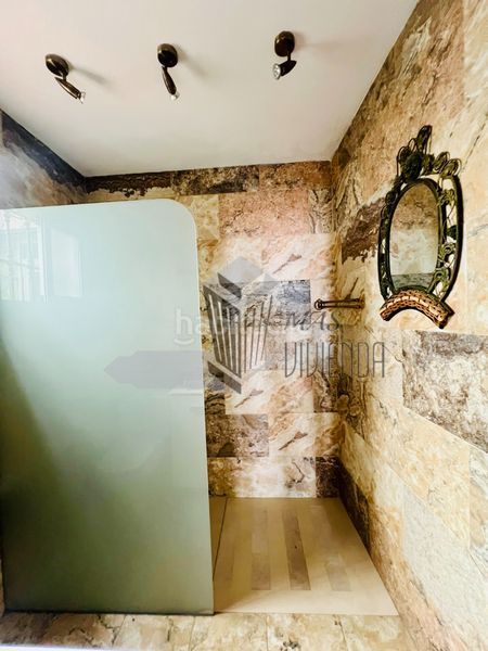 Foto fb5380b2-c265-4189-af21-3ce252ff6fdf. Casa adossada a San José-San Bernardo Línea de la Concepción (La)