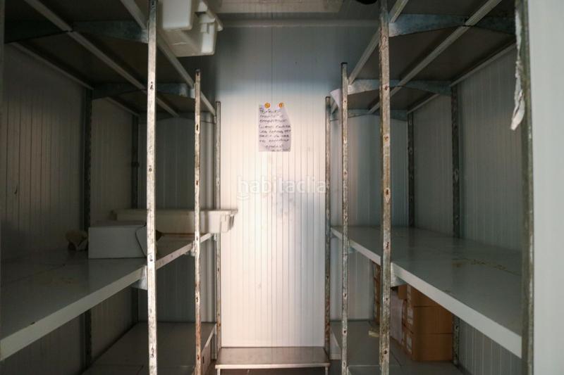 Foto 4181a098-c3f8-40a4-8406-cd5ed57f867b. Local comercial local con patio trasero en Congost Granollers