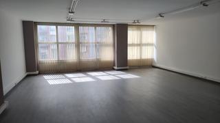 Miete Büro  Avenida sant esteve. Fantástica oficina en pleno centro de granollers.