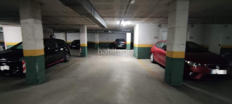 Foto 45055cf3-da79-49a6-9f9b-4a2e3e9f031a. Autoparkplatz in Font Verda Granollers