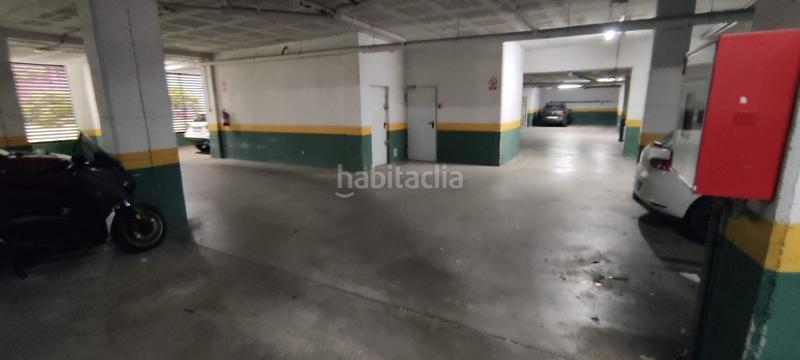 Foto f48276cf-c1a1-4d19-9d67-a761cbba5161. Autoparkplatz in Font Verda Granollers