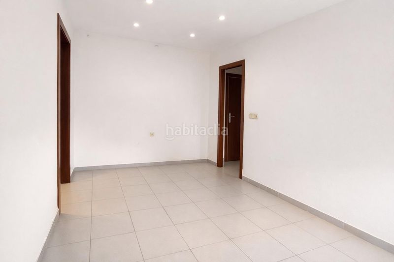 Foto d75d2449-2b8e-4956-bc65-a7b9f42cf8b6. Pis a Sota el cami ral Granollers