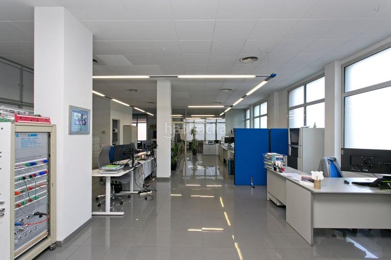 Foto e905f969-48e0-403b-aaef-3355d507b0d5. Alquiler local comercial local en alquiler en perfecto estado en Granollers