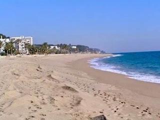 Location Appartement  Narcis monturiol. Piso en alquiler en canet de mar!!!