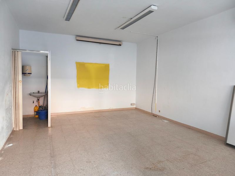 Foto 0a3bef1e-f594-483e-9026-3d5e648328b2. Local comercial a Roca del Vallès (La)