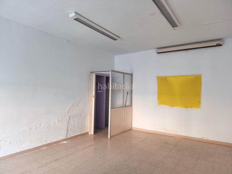 Foto a9b5b7b0-1ea6-4b61-a5a7-19056205f175. Local comercial a Roca del Vallès (La)