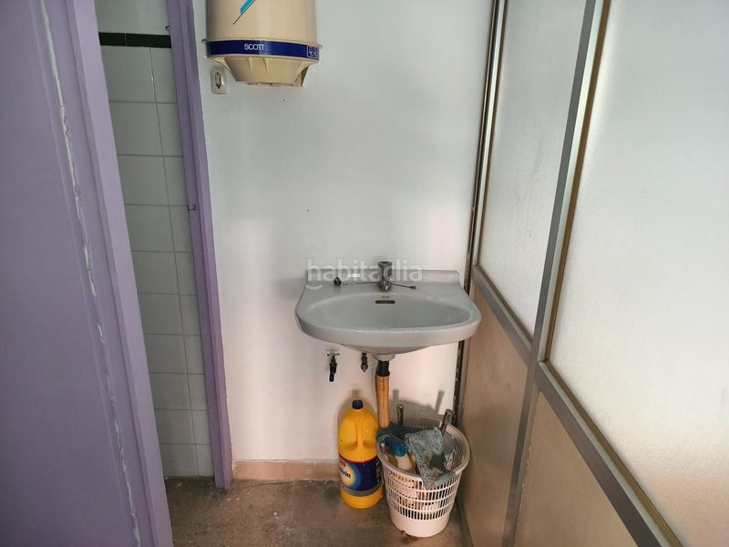 Foto d56f6530-8e2a-487b-9409-ff755a83c184. Local comercial a Roca del Vallès (La)