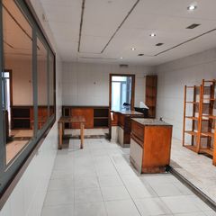 Local Comercial en Joan Prim