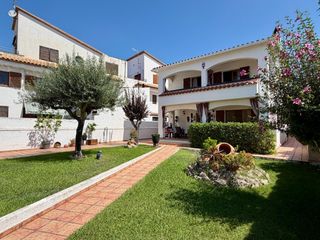 Casa  Carrer enric morera 58. Tu casa con jardín en sant pere de ribes