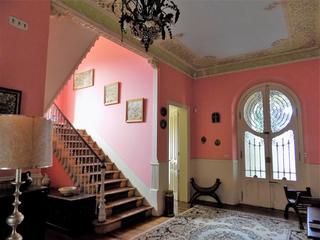 Maison à Pravia. Impresionante casonapalacete de indianos en pravia