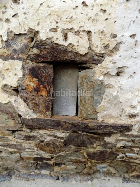 Foto 0b2f020f-e2ad-4ff5-b310-0afc1f4560e5. Masía casa de pueblo en loro,. en Pravia