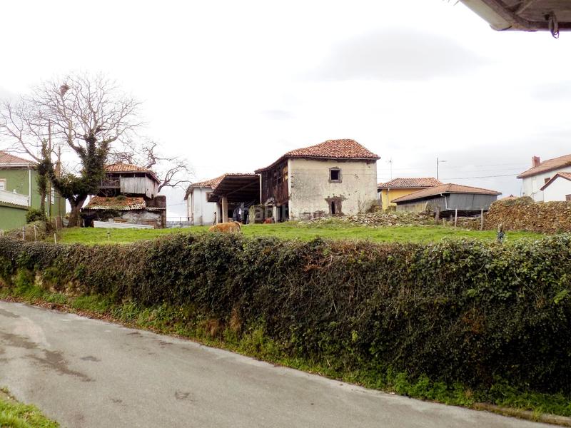 Foto 44babb6a-0205-4a3c-9d47-03e31b533743. Masía casa de pueblo en loro,. en Pravia