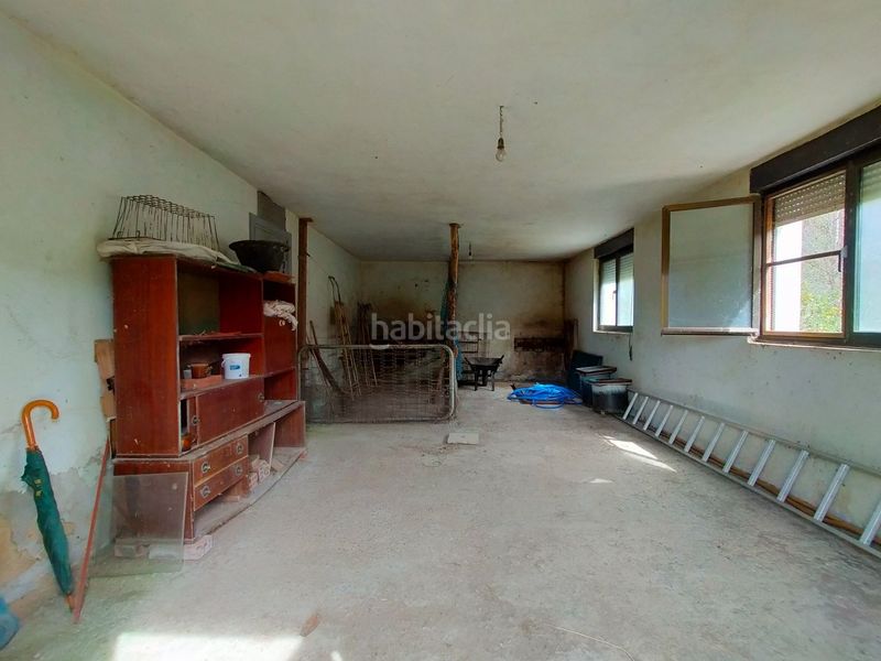 Foto bd6f56a8-9282-43f3-863f-1850f7bf5073. Terreny residencial a Candamo