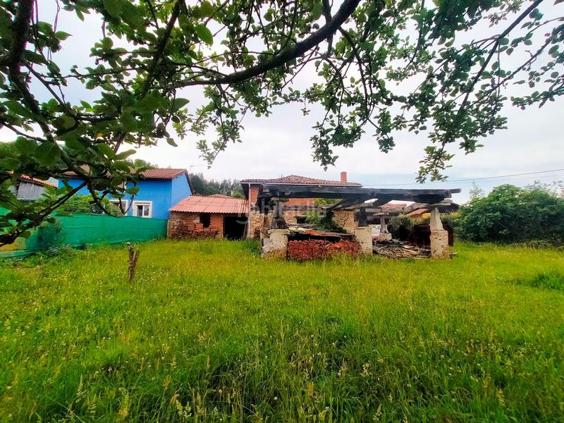 Foto 4444d5dc-6f22-4f66-8404-63ba20101c65. Masia a Pravia