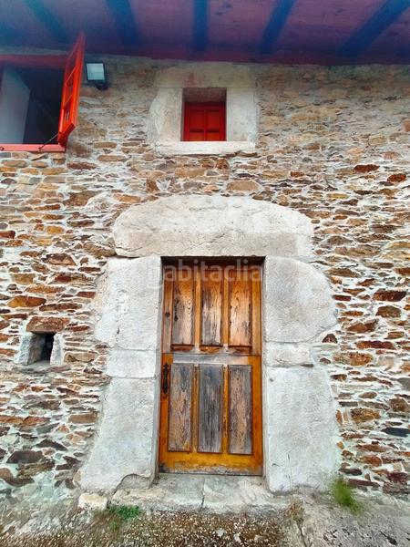 Foto 4828fabd-6e4f-4d4a-92d6-61ffb3e72bd2. Masia a Pravia