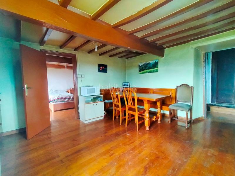 Foto eab05643-8c45-4211-993b-88558ec4fbad. Masia a Pravia