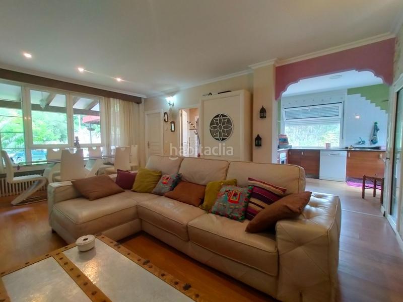 Foto 7c9d4814-102f-4fe6-8fac-43ee522e730d. Casa con riscaldamento in Pravia