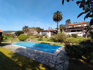Maison à Pravia. Impresionante propiedad, casona asturiana con amplios jardines,