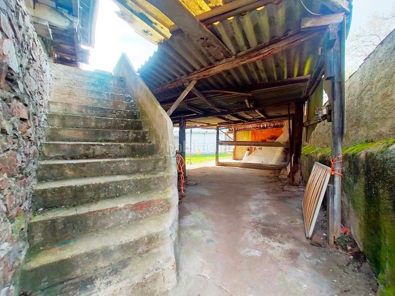 Foto 8d2e0ea8-afab-4ea0-95e0-37626db6bdfc. Casa adossada a Pravia