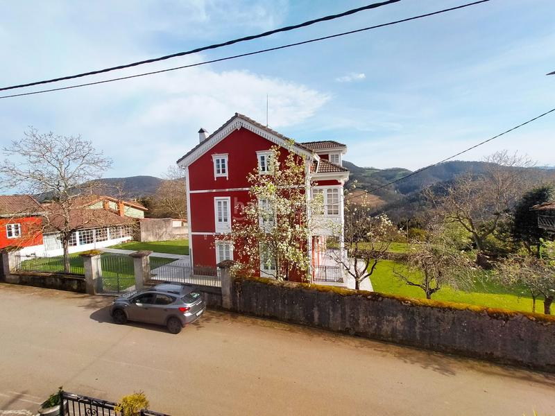 Foto 9e742b1b-1a07-489f-a184-1b881c554b04. Casa adossada a Pravia