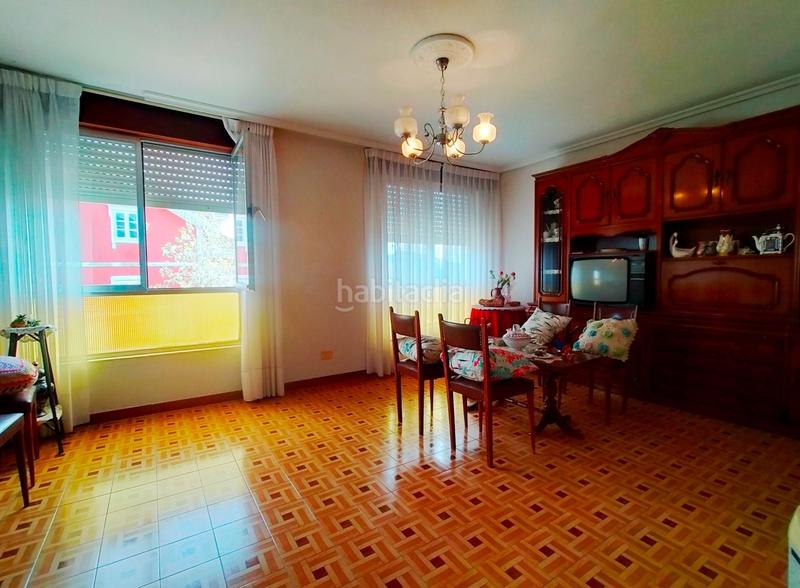 Foto d5ac0c95-7875-4404-a049-04a69d8ca86f. Casa adossada a Pravia