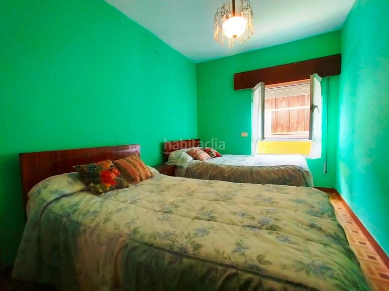 Foto db11d312-7fe2-4a9e-a0c8-3789087f59a8. Casa adossada a Pravia